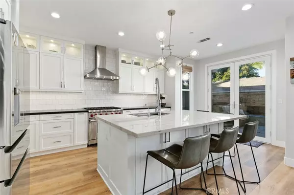 Huntington Beach, CA 92649,5161 Foxglove DR