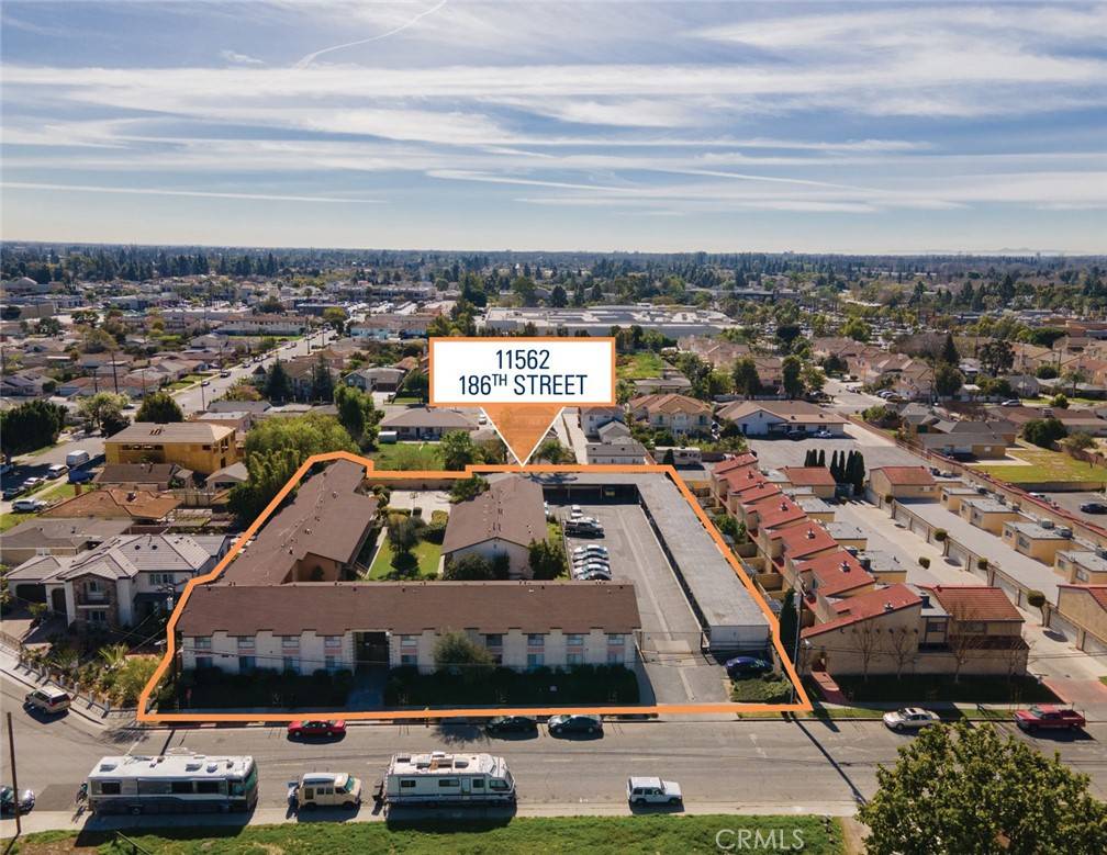 11562 186th ST, Artesia, CA 90701