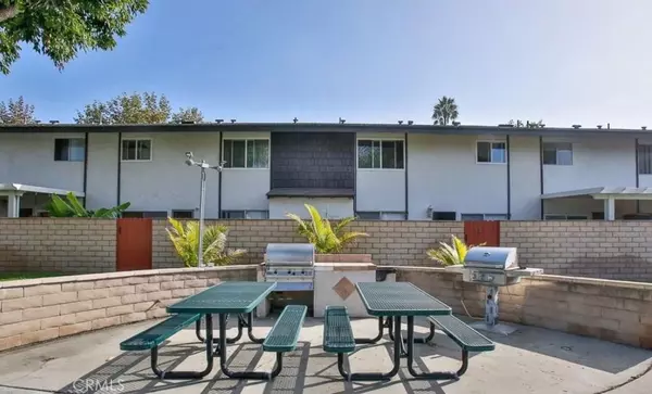 Stanton, CA 90680,7100 Cerritos AVE #87