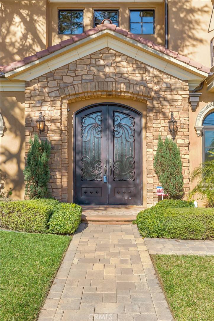 Arcadia, CA 91007,689 W Palm DR