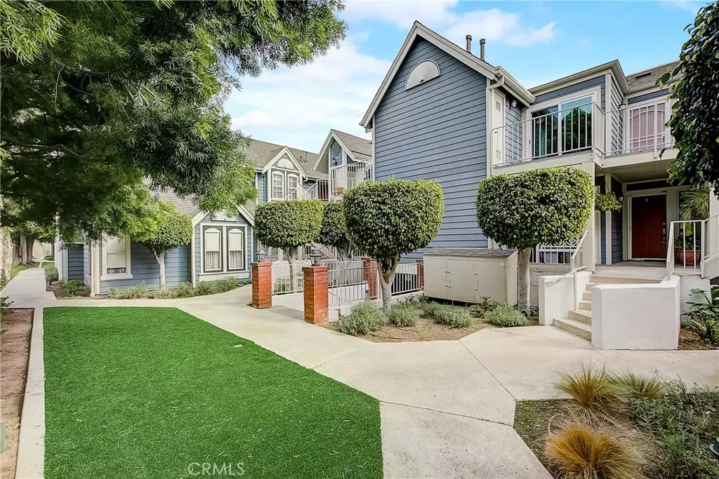 Costa Mesa, CA 92626,810 Baker ST #14
