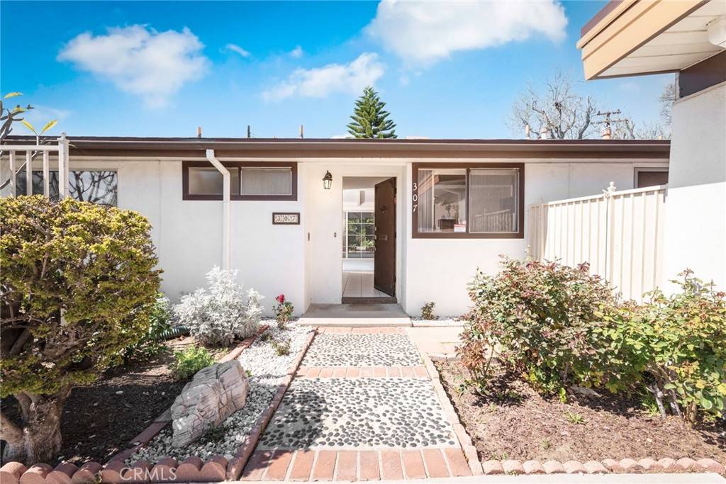 Anaheim, CA 92804,307 S Florette ST
