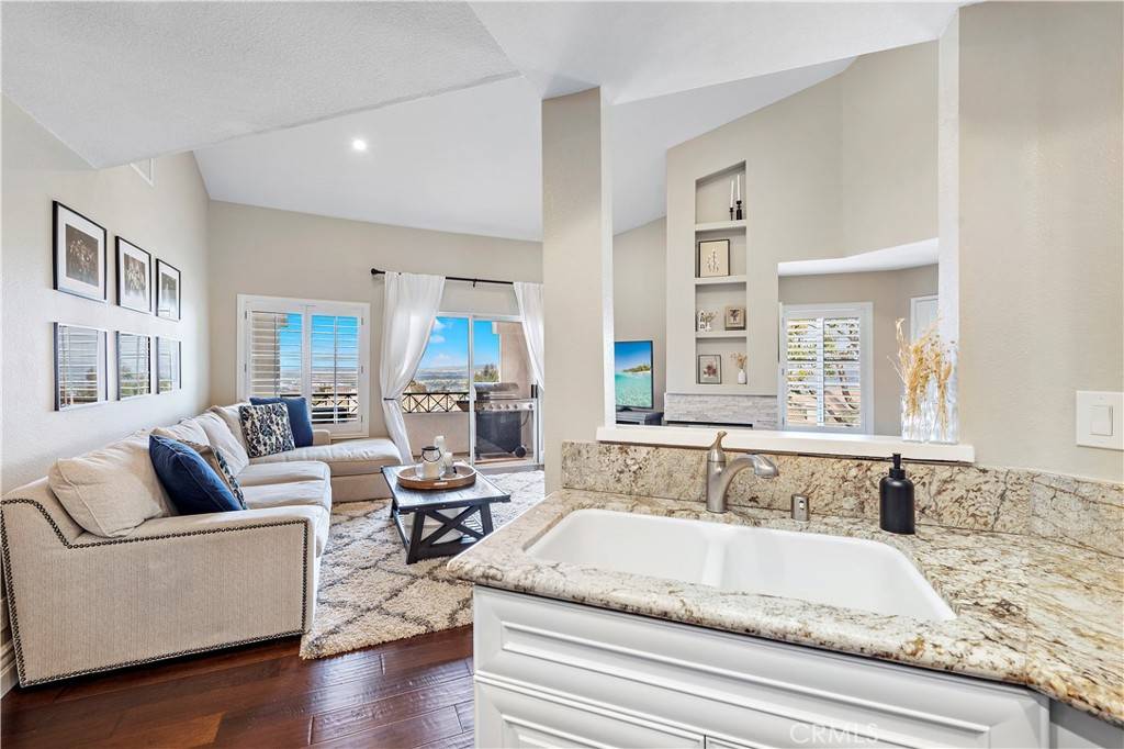 Anaheim Hills, CA 92808,1045 S Rising Sun CT