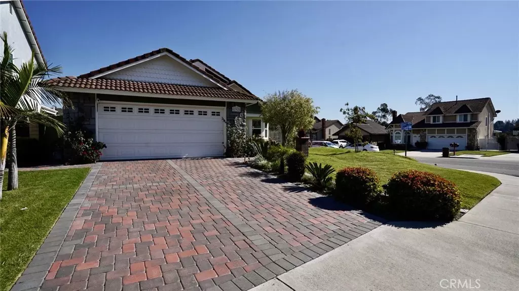 Anaheim Hills, CA 92808,292 S Raspberry LN