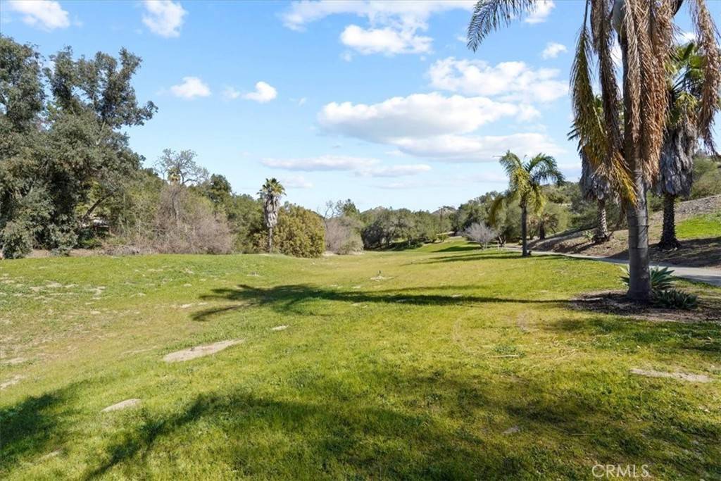 Fallbrook, CA 92028,39150 Daily RD