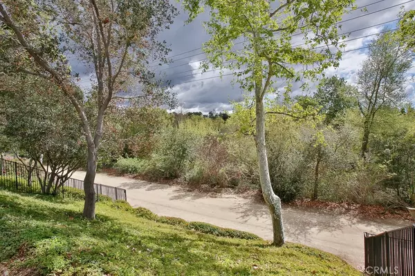 Lake Forest, CA 92630,25416 Elderwood