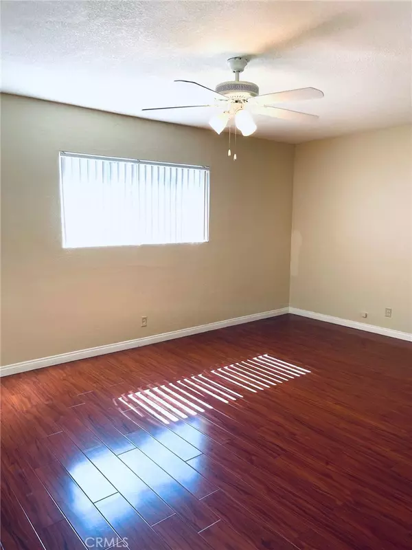 Buena Park, CA 90621,5836 Kingman AVE #D