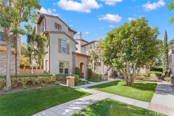 Irvine, CA 92603,14 Tall Oak