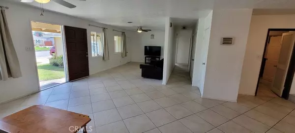 Huntington Beach, CA 92647,15441 Stanford LN