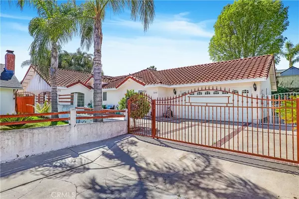 Laguna Hills, CA 92653,22305 Savona