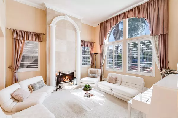Santa Ana, CA 92706,2836 Sawgrass DR