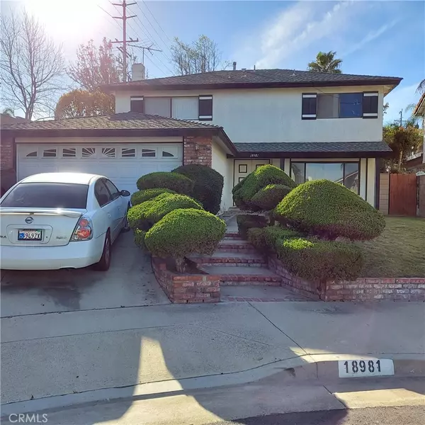 18981 Crimson CIR, Huntington Beach, CA 92646