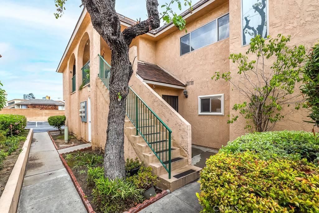 921 Las Lomas DR #27C, La Habra, CA 90631