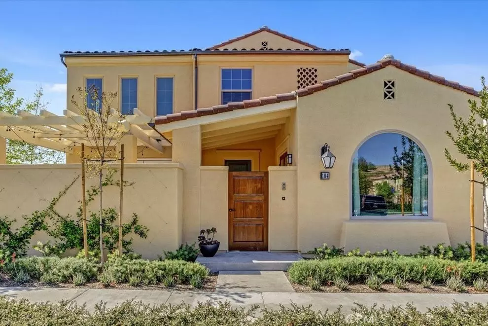 Irvine, CA 92618,104 Falcon Ridge
