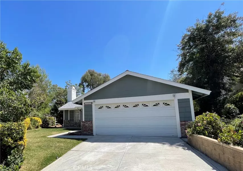 21816 Grovepark DR, Saugus, CA 91350