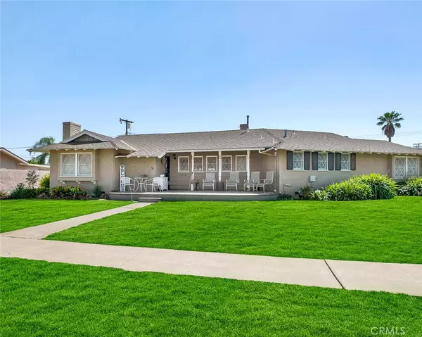 17792 Orange Tree LN, Tustin, CA 92780