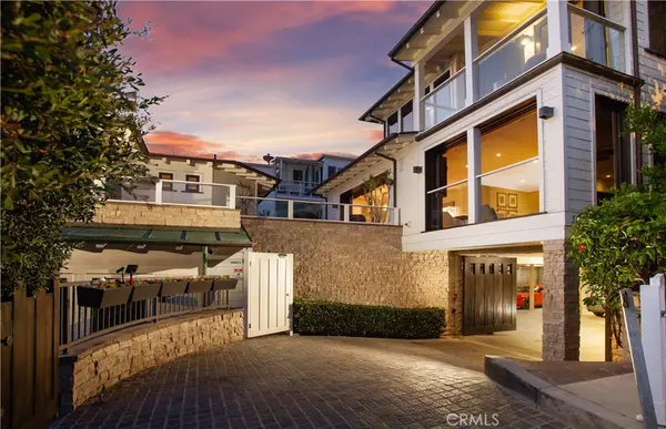 Laguna Beach, CA 92651,160 Saint Anns DR