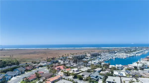 Huntington Beach, CA 92649,4676 Pinecrest CIR #13