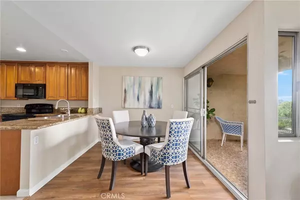 Laguna Hills, CA 92653,22375 Caminito Mescalero #235