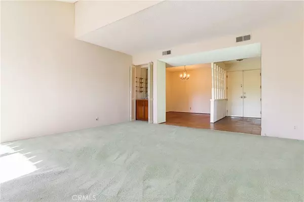 Pasadena, CA 91106,700 S Lake AVE #302