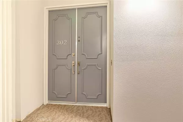 Pasadena, CA 91106,700 S Lake AVE #302