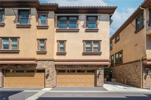 656 W Huntington DR #A-2,  Arcadia,  CA 91007