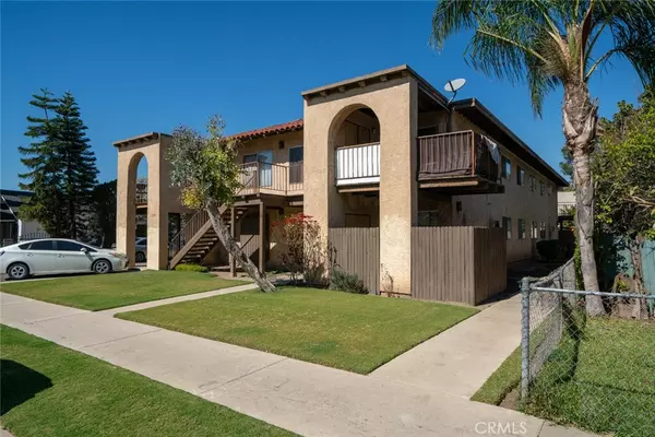 Santa Ana, CA 92703,1113 W Walnut ST