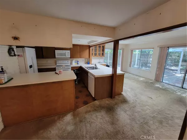 Mission Viejo, CA 92691,25031 Spadra LN