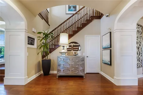 Ladera Ranch, CA 92694,7 Fallow LN