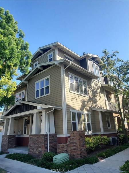 342 Flyers LN, Tustin, CA 92782