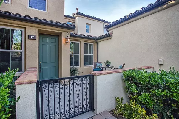 Irvine, CA 92620,97 Winding WAY