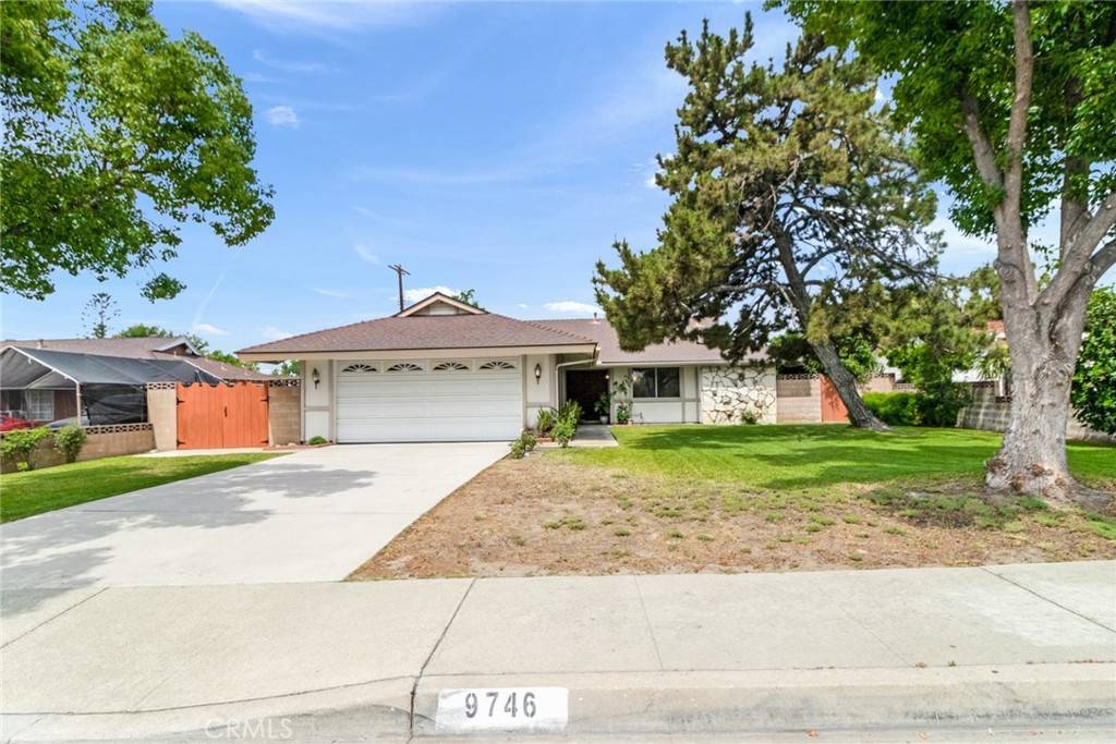 9746 Ramona AVE, Montclair, CA 91763