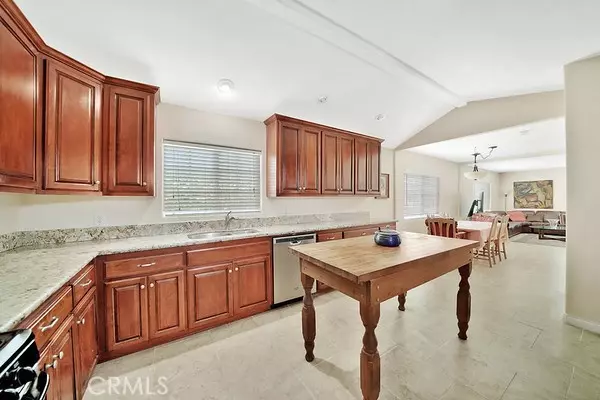 Santa Ana, CA 92707,1907 Maple ST