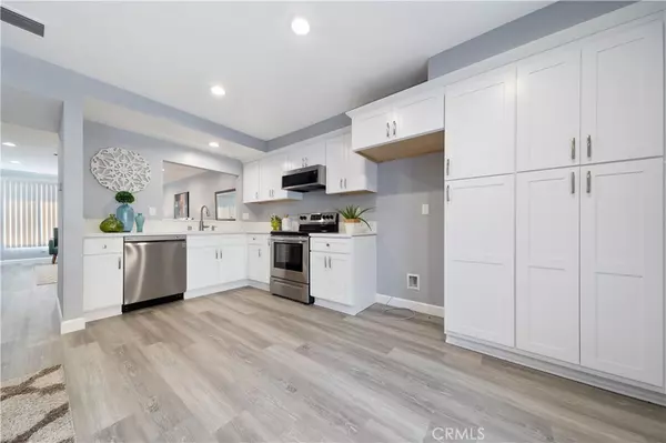 Lake Forest, CA 92630,25885 Trabuco RD #193