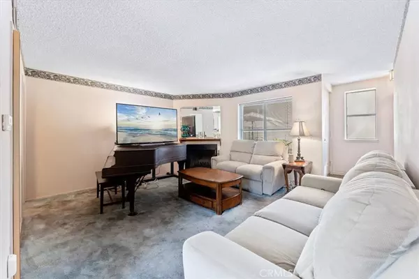 Santa Ana, CA 92706,2206 N Broadway #G