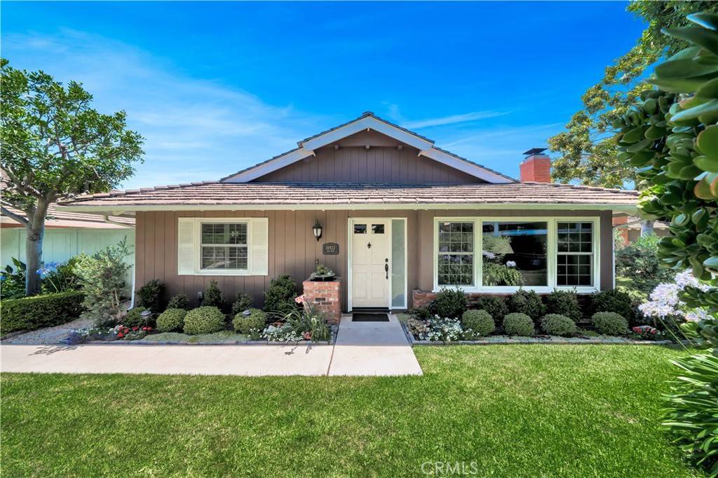 16922 Red Rock Circle, Huntington Beach, CA 92649