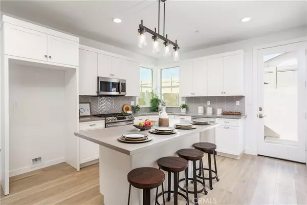 Paramount, CA 90723,6502 Alondra Blvd.