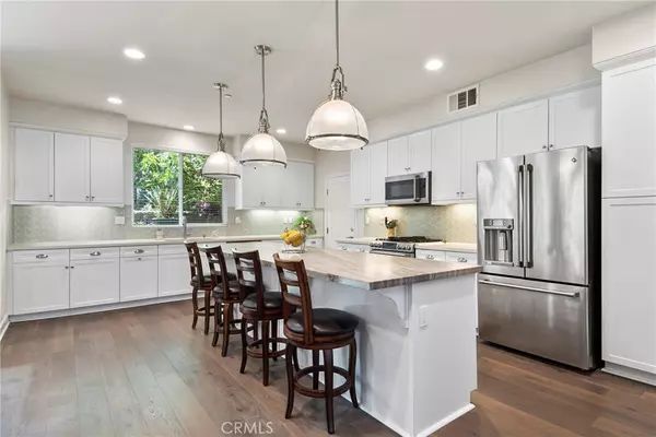 Costa Mesa, CA 92627,137 Woodflower LN