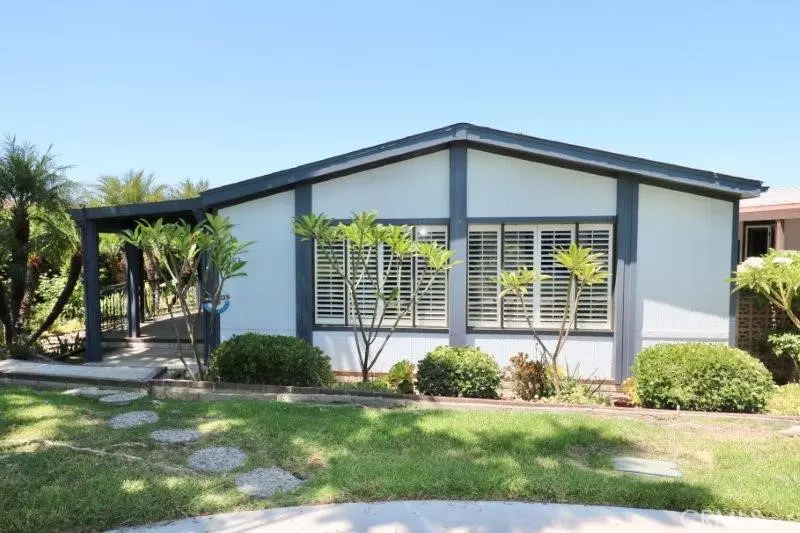 Brea, CA 92821,682 Forest Lake DR #154