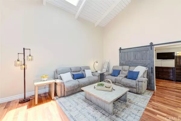 Lake Forest, CA 92630,23286 Buckland LN