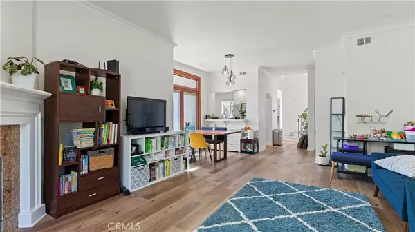 Carlsbad, CA 92010,4588 Essex CT