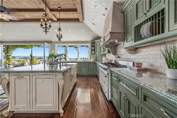 Corona Del Mar, CA 92625,888 Sandcastle DR