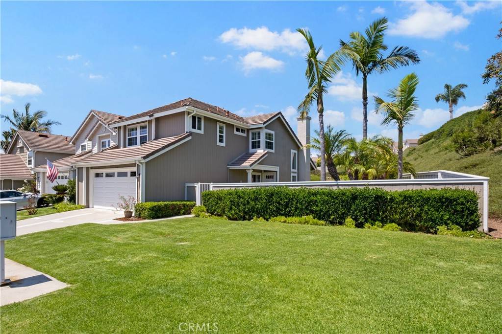 San Clemente, CA 92673,2305 Via Chalupa #90