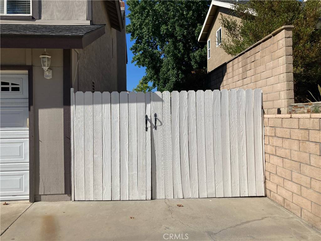 Lake Forest, CA 92630,25421 Old Trabuco RD