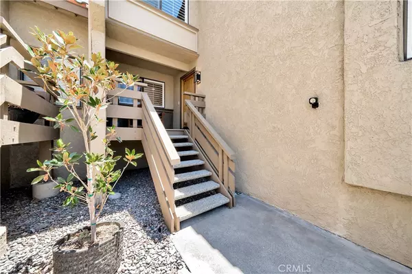 Mission Viejo, CA 92691,26532 Lucinda