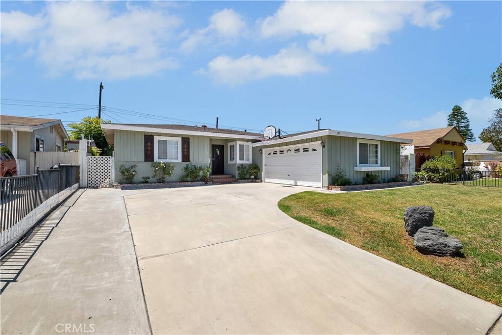 1756 W Niobe AVE, Anaheim, CA 92804