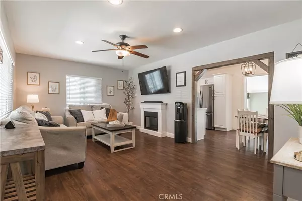 Pico Rivera, CA 90660,7616 Bollenbacher DR