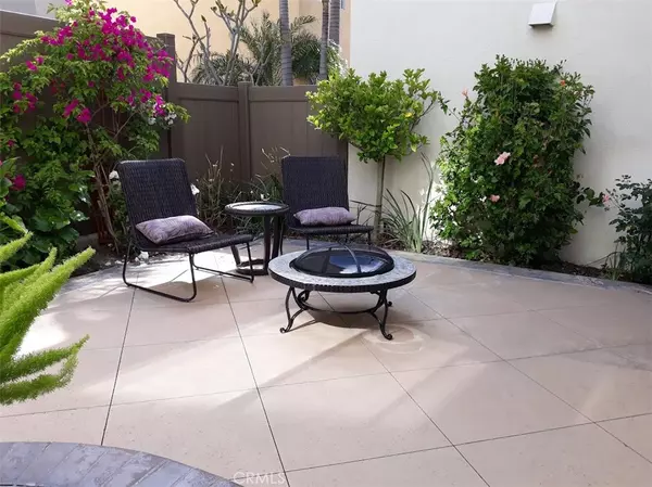 Aliso Viejo, CA 92656,20 Halcyon LN