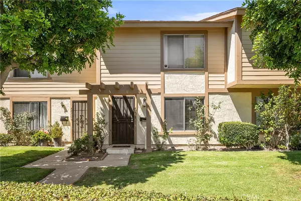 421 W Alton AVE #B, Santa Ana, CA 92707