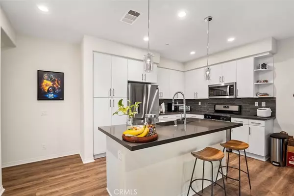 Anaheim, CA 92802,2454 S Loom CT